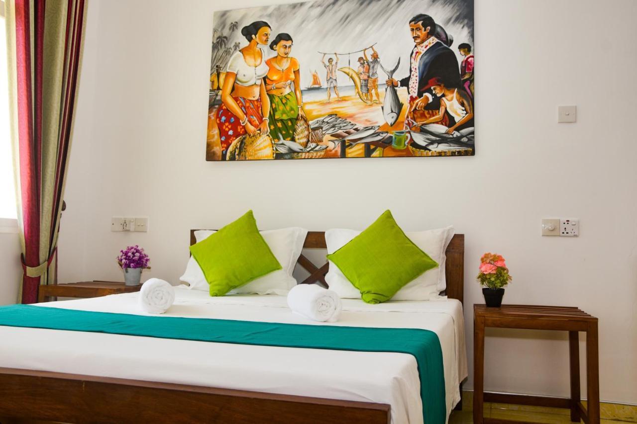 Di Sicuro Tourist Inn ヒッカドゥワ エクステリア 写真